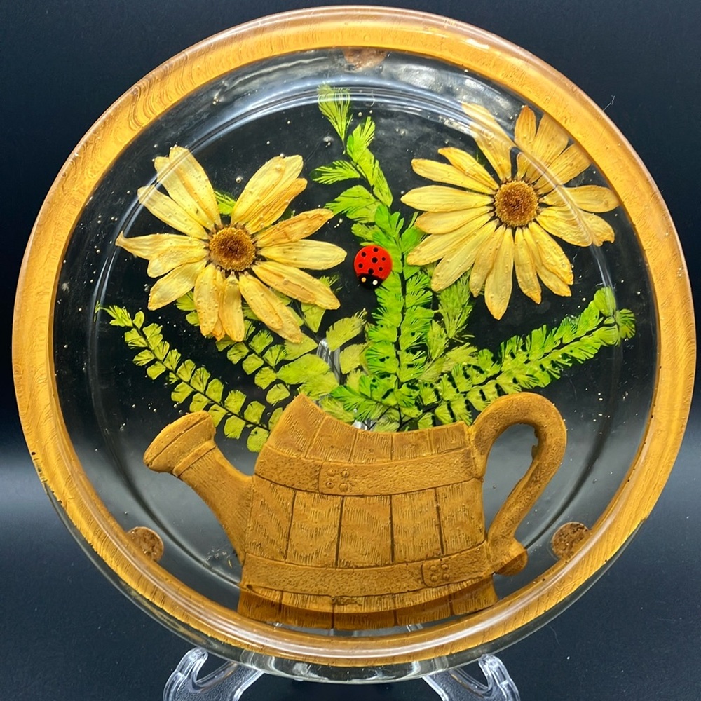 Vintage Gamut Lucite cheese board with pressed flowers and dome